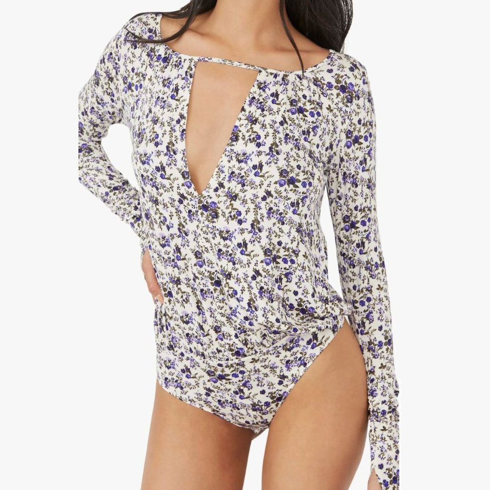 Free People Kaya Ivory & Purple Floral Print Cutout Bodysuit XS - Picture 2 of 6